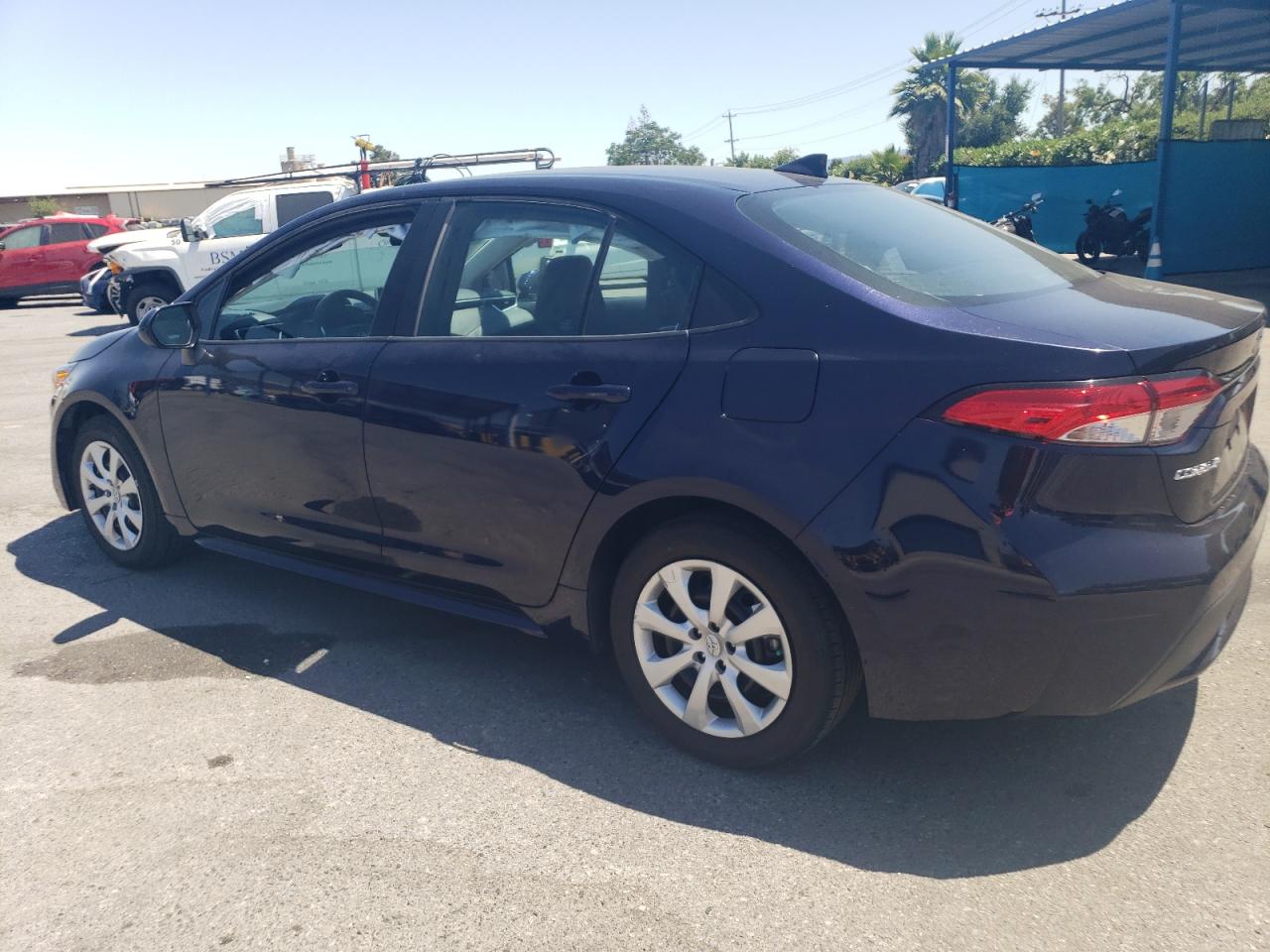 2020 Toyota Corolla Le vin: 5YFEPRAE9LP027823