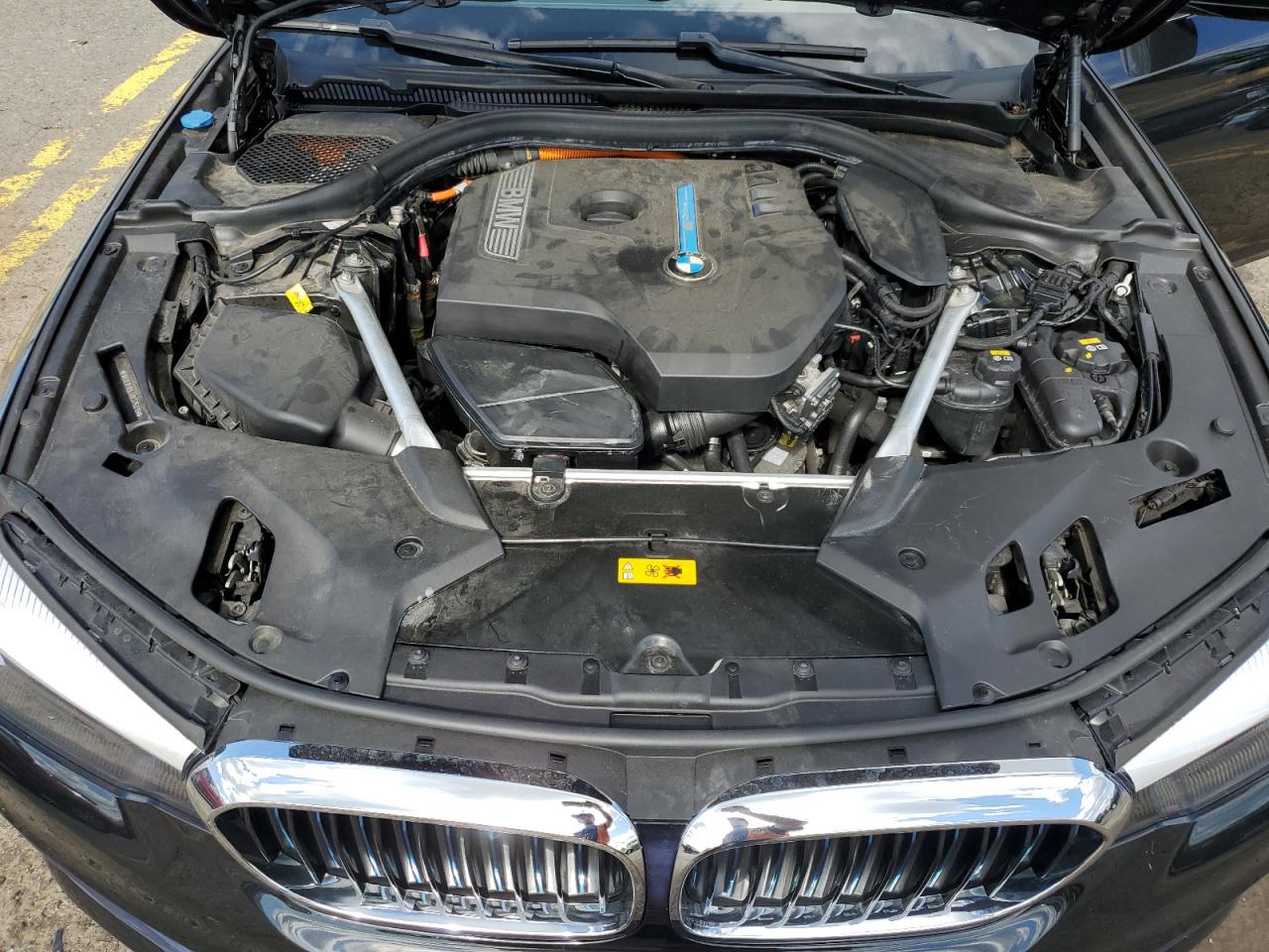 WBAJB1C53JB375010 2018 BMW 530Xe