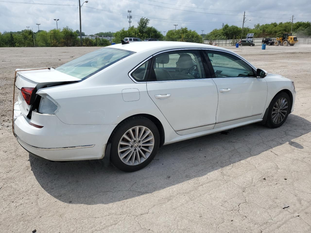 Lot #2991022185 2017 VOLKSWAGEN PASSAT SE