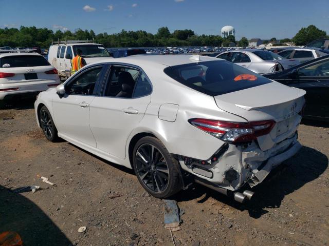 VIN 4T1B61HK5KU689592 2019 Toyota Camry, Xse no.2