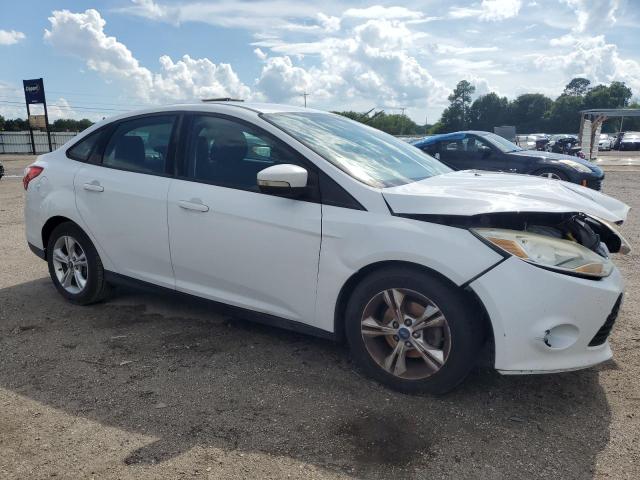 VIN 1FADP3F21DL163600 2013 Ford Focus, SE no.4