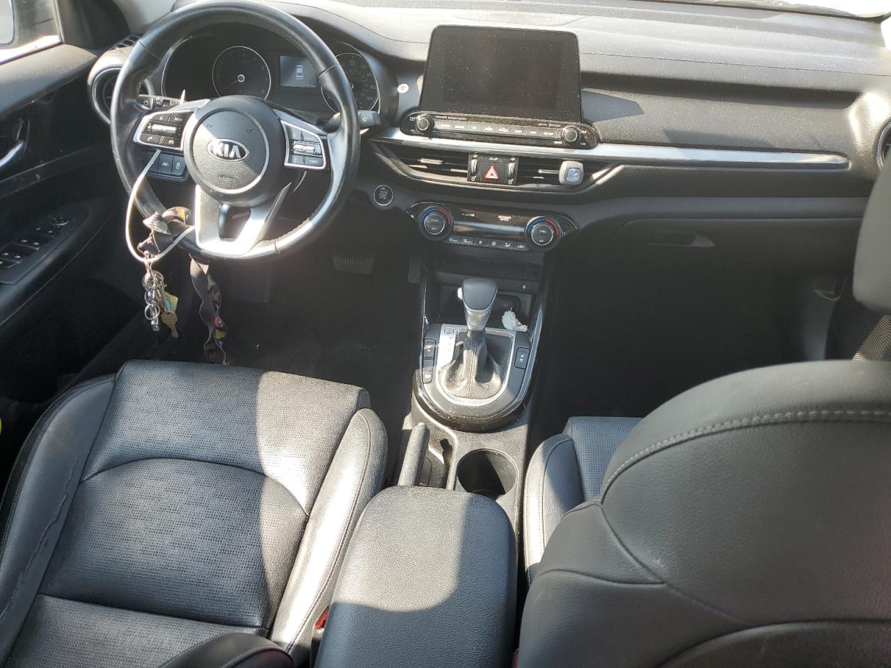 3KPF54AD0ME322106 2021 Kia Forte Ex