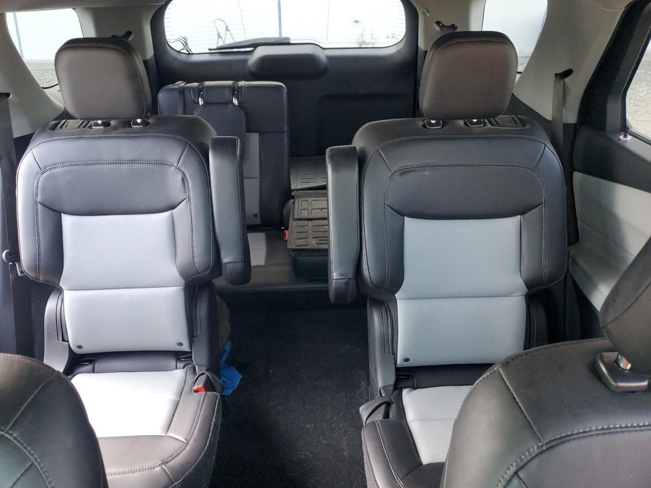 1FMSK7DH3NGC00263 2022 Ford Explorer Xlt