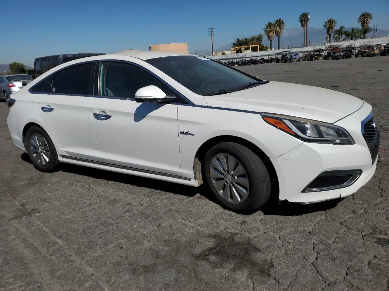 2016 Hyundai Sonata Hybrid vin: KMHE24L15GA023625