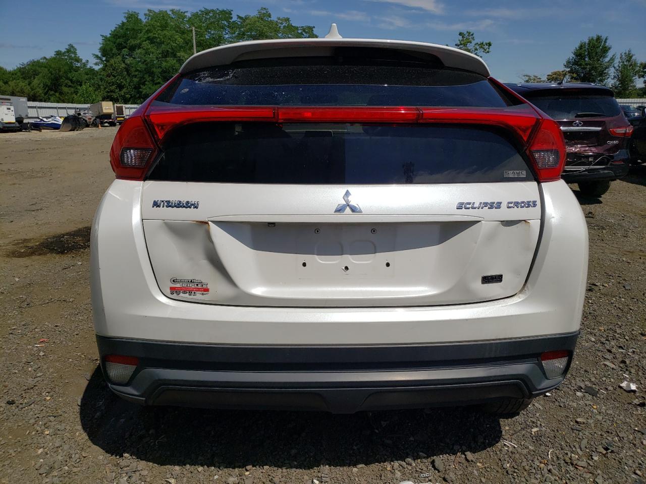 2019 Mitsubishi Eclipse Cross Le vin: JA4AT4AA5KZ020179