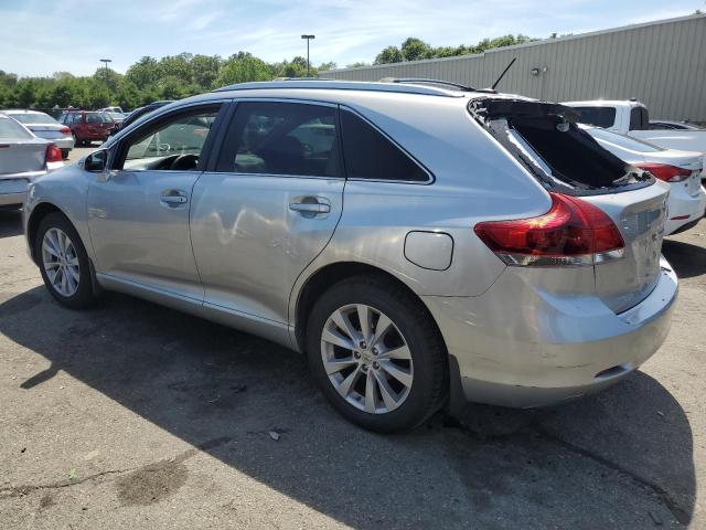 2015 Toyota Venza - Image 2