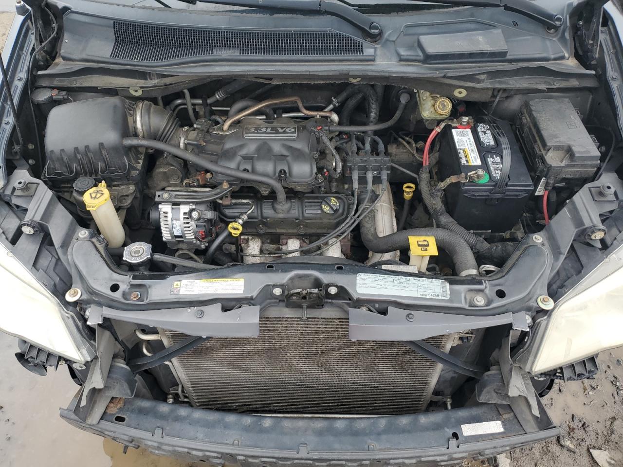 2A4RR4DE9AR140835 2010 Chrysler Town & Country Lx