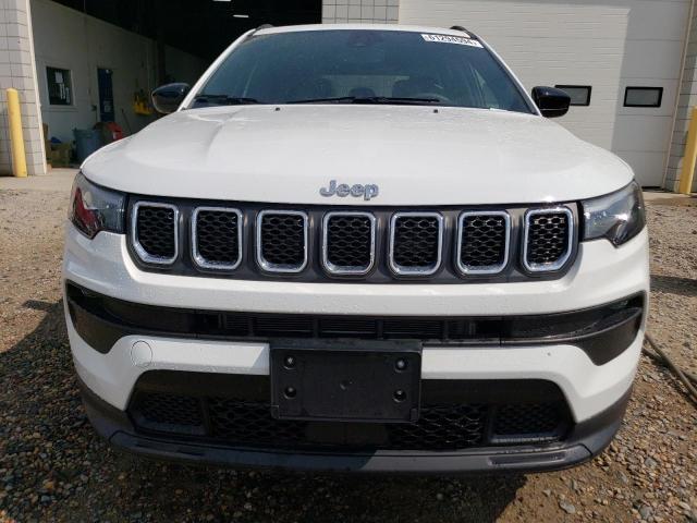 VIN 3C4NJDFN2PT558569 2023 Jeep Compass, Latitude Lux no.5