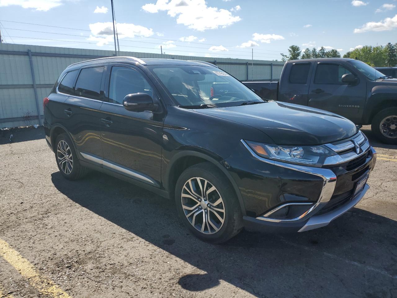 2017 Mitsubishi Outlander Se vin: JA4AZ3A35HZ059521