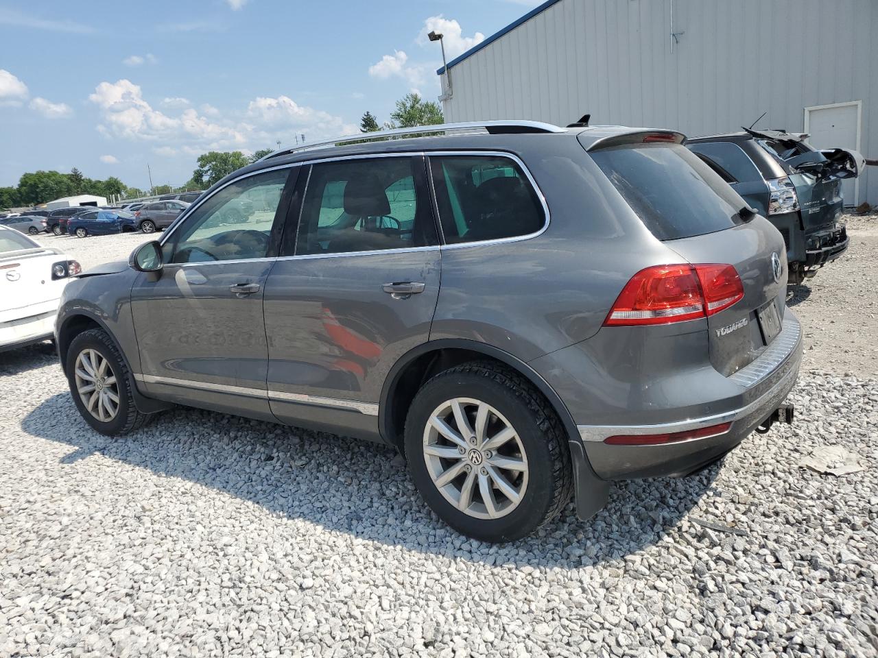 Lot #3029350716 2015 VOLKSWAGEN TOUAREG V6