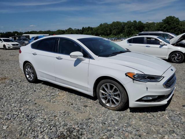 VIN 3FA6P0HD6HR219074 2017 Ford Fusion, SE no.4