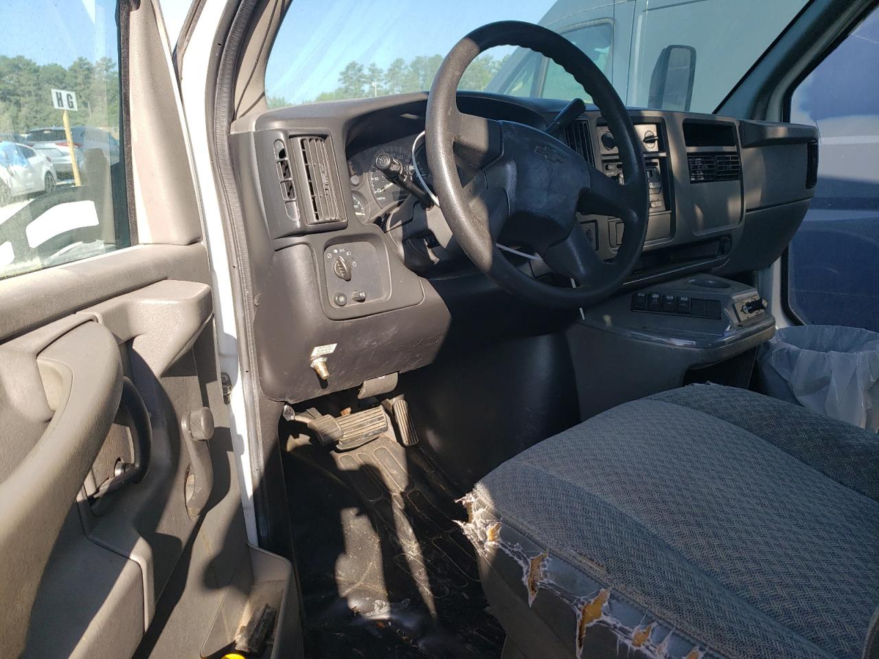 1GBJG31U831166711 2003 Chevrolet Express G3500