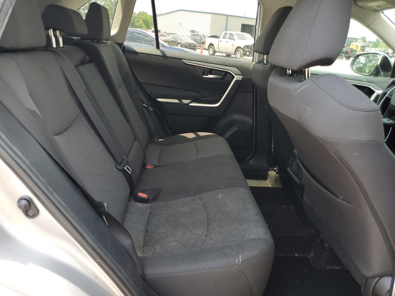 2T3P1RFV3LC106852 2020 Toyota Rav4 Xle