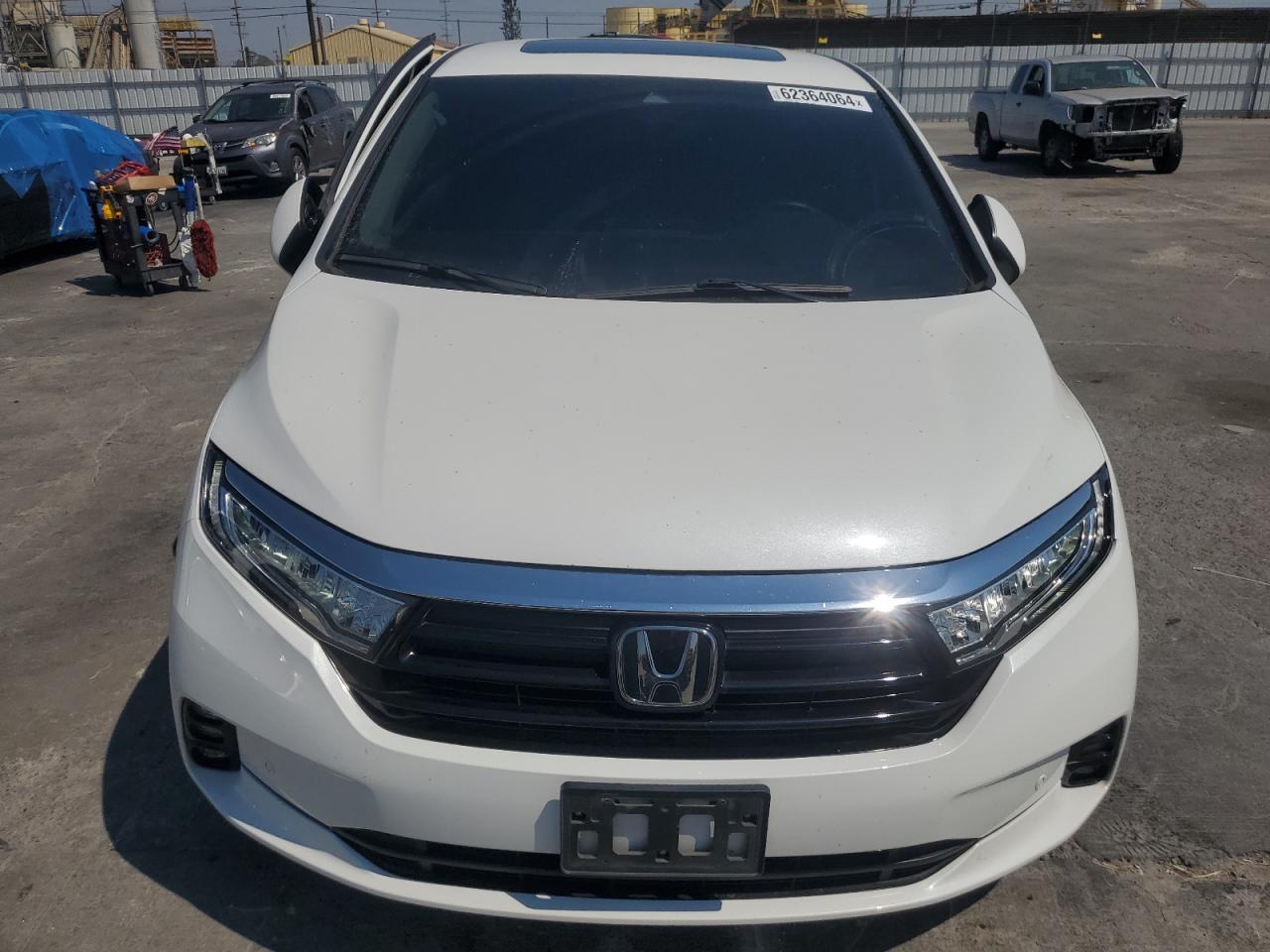 2022 Honda Odyssey Touring vin: 5FNRL6H83NB020988