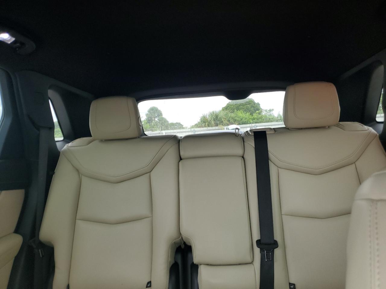 1GYKNARSXJZ240121 2018 Cadillac Xt5