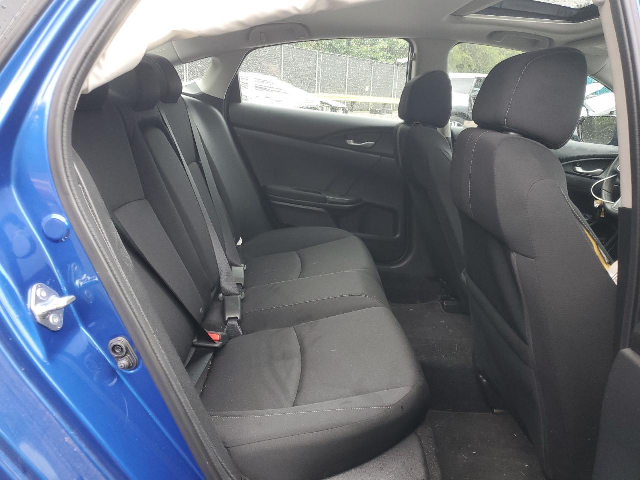 19XFC2F80JE201593 2018 Honda Civic Ex