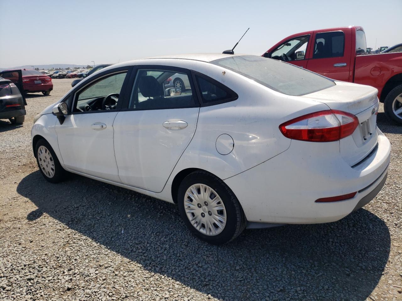 2015 Ford Fiesta S vin: 3FADP4AJ8FM186863