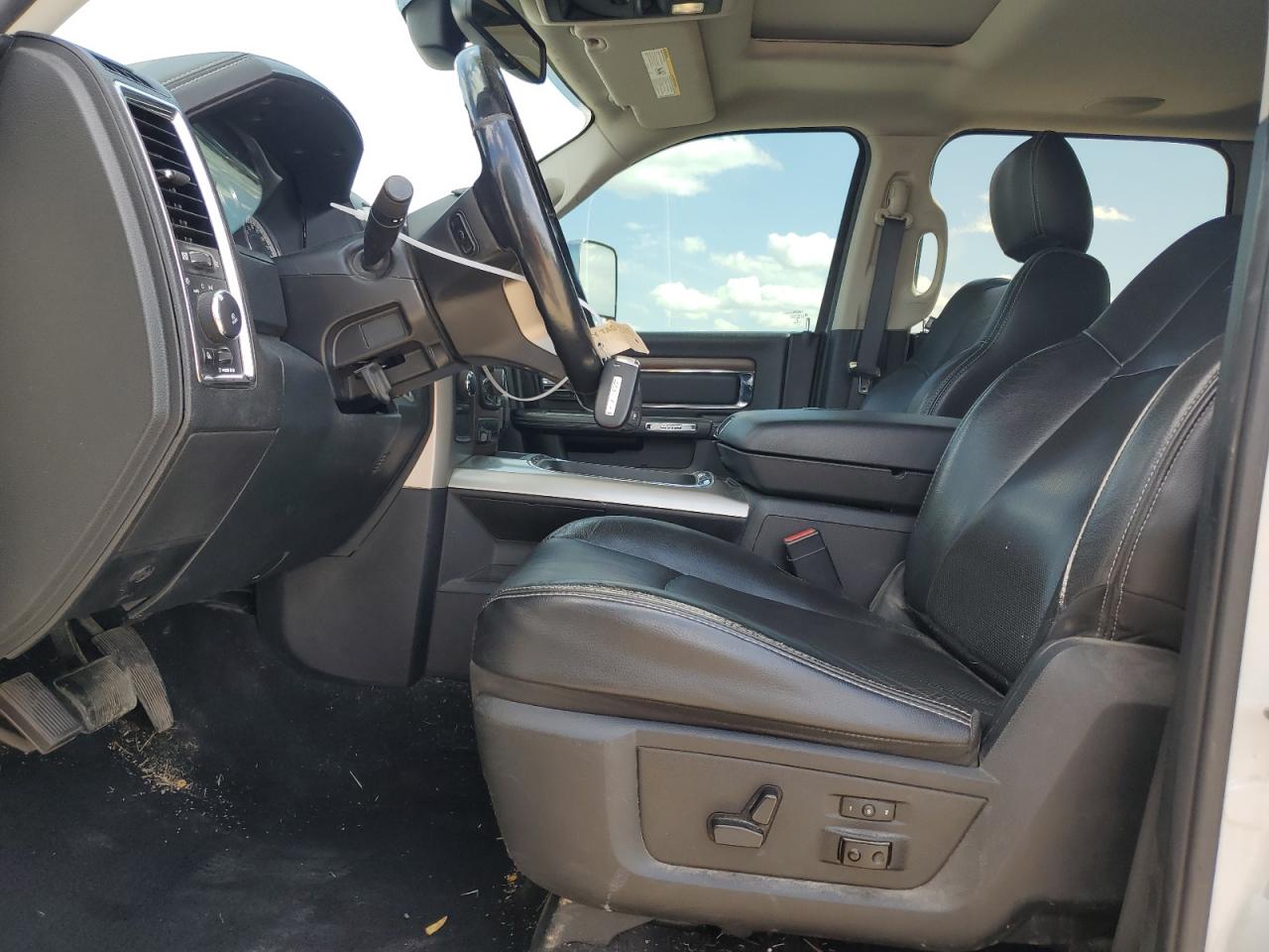 3C63RRML6GG165544 2016 Ram 3500 Laramie