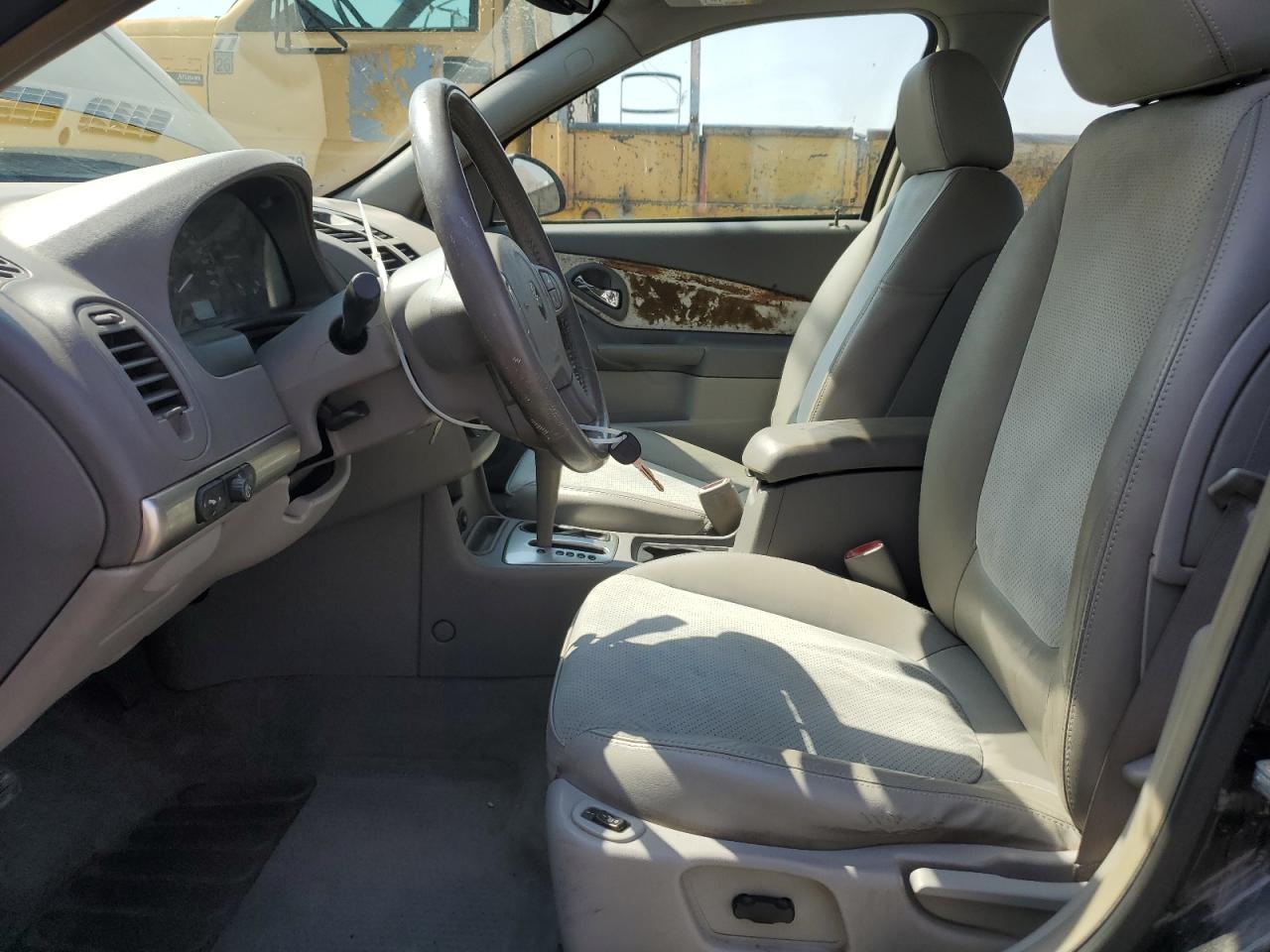 1G1ZU54805F307805 2005 Chevrolet Malibu Lt