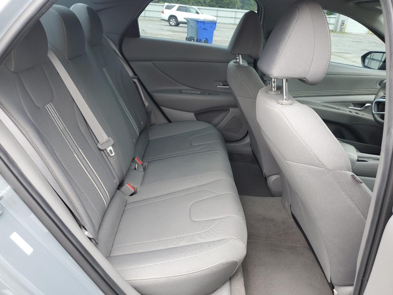 KMHLS4AG6NU367572 2022 Hyundai Elantra Sel