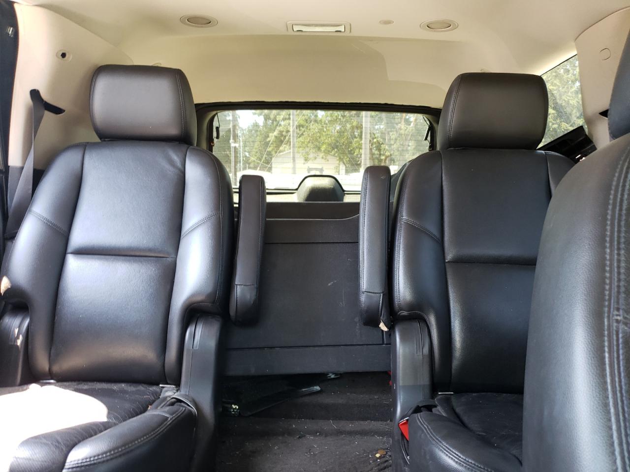 1GNSKCE06BR314318 2011 Chevrolet Tahoe K1500 Ltz