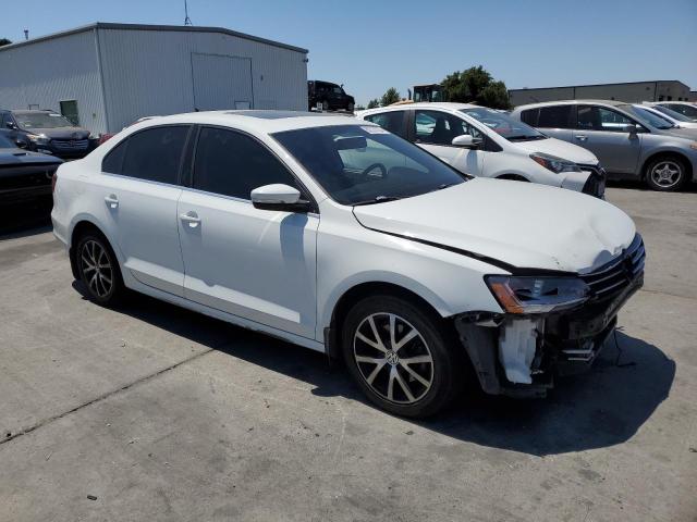 VIN 3VWDB7AJ0HM343912 2017 Volkswagen Jetta, SE no.4