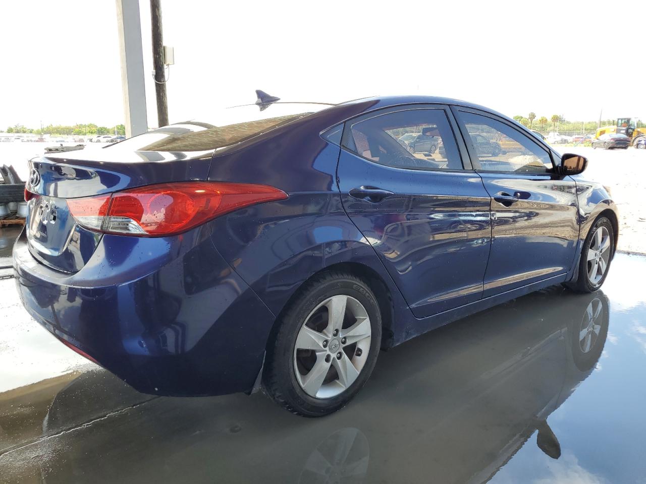 2013 Hyundai Elantra Gls vin: 5NPDH4AE4DH226594