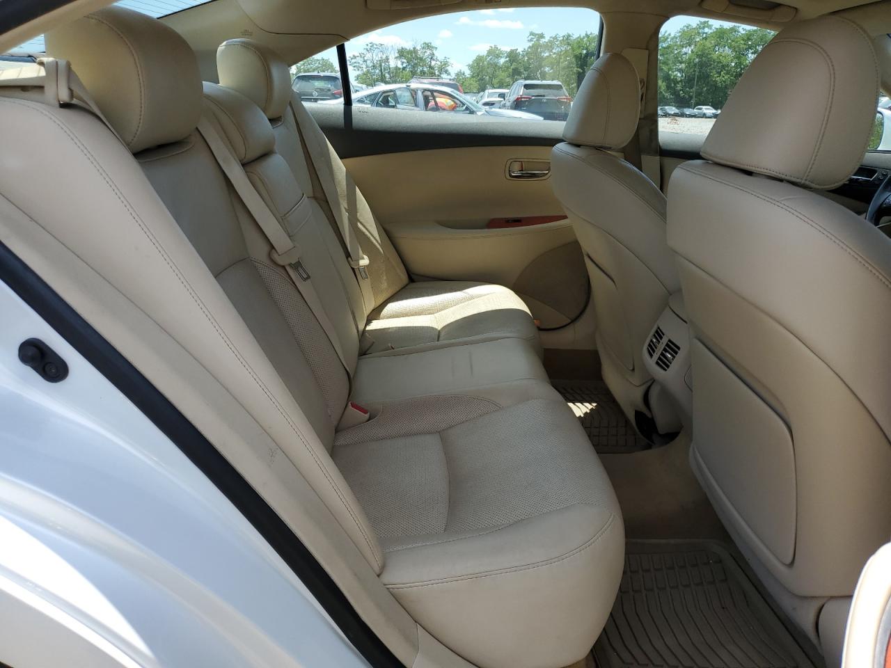 JTHBK1EG8B2420545 2011 Lexus Es 350