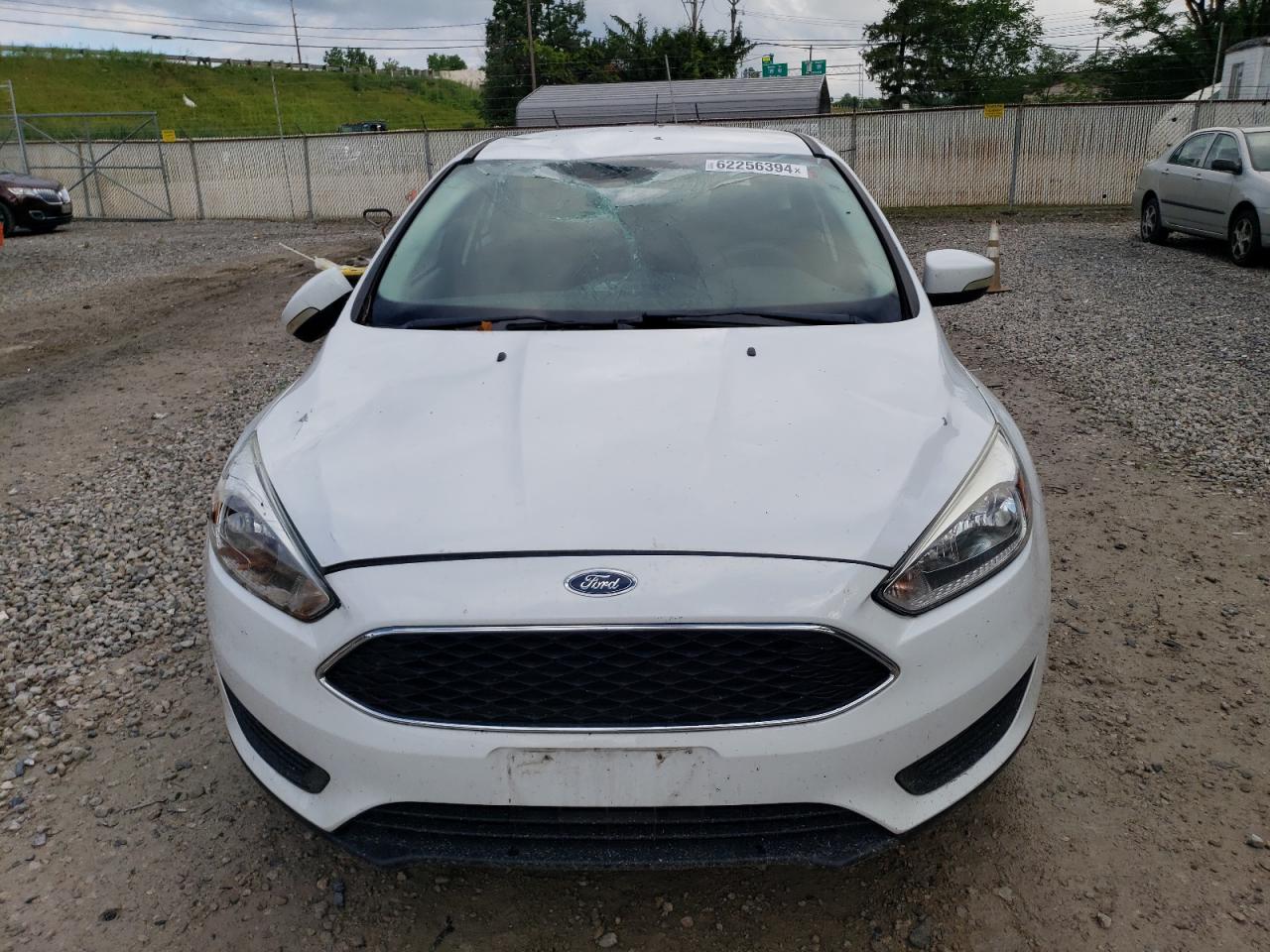 1FADP3K24GL255245 2016 Ford Focus Se