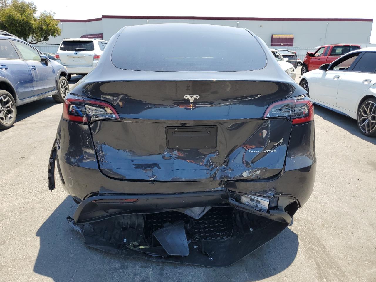 7SAYGDEE9RF032067 2024 Tesla Model Y