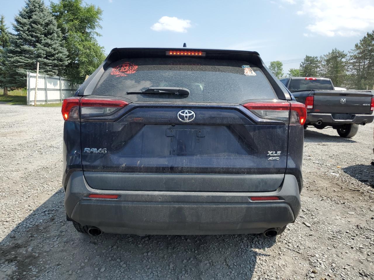 2T3P1RFV3KC027339 2019 Toyota Rav4 Xle