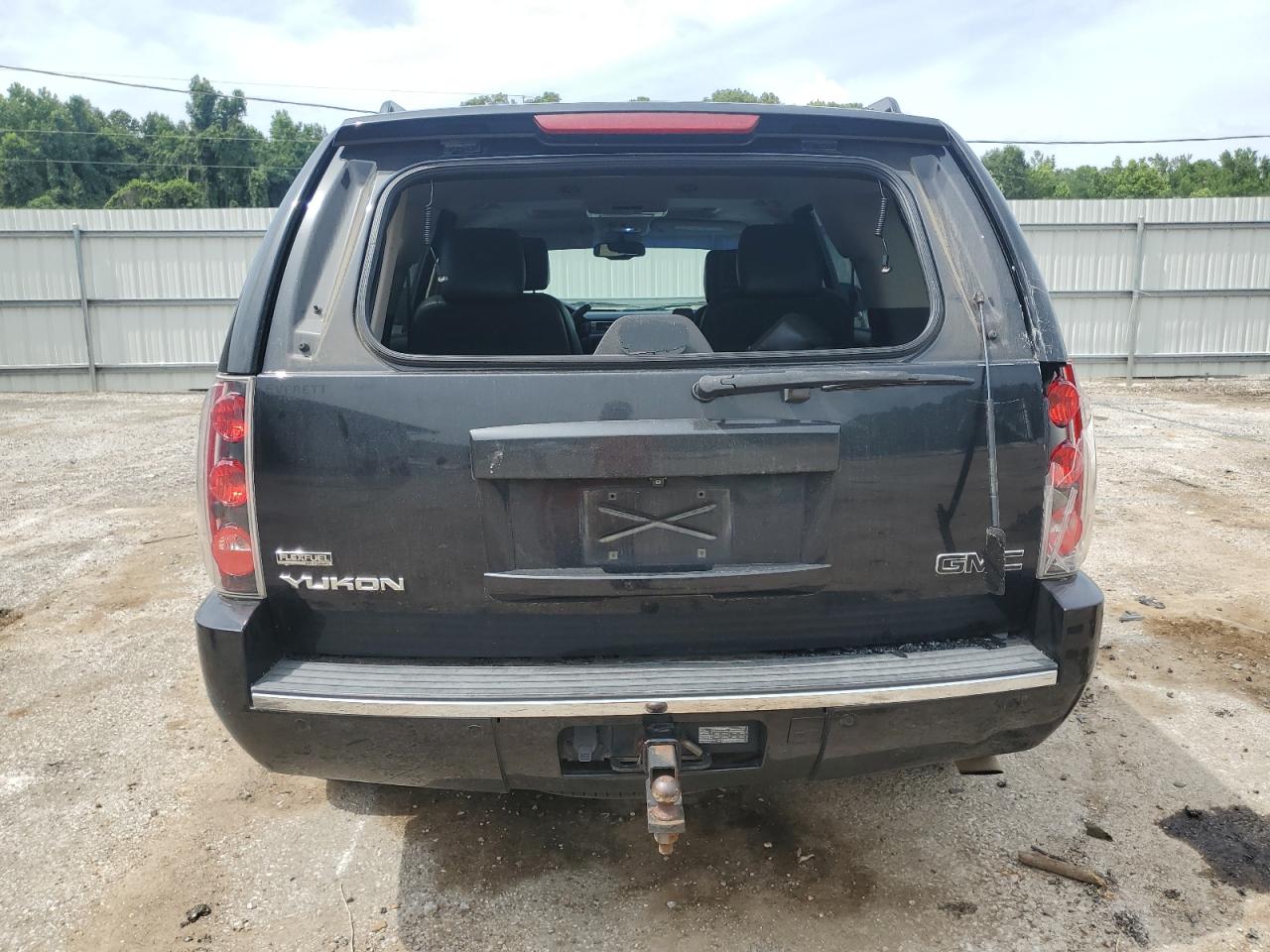 1GKS2EEF5CR143334 2012 GMC Yukon Denali