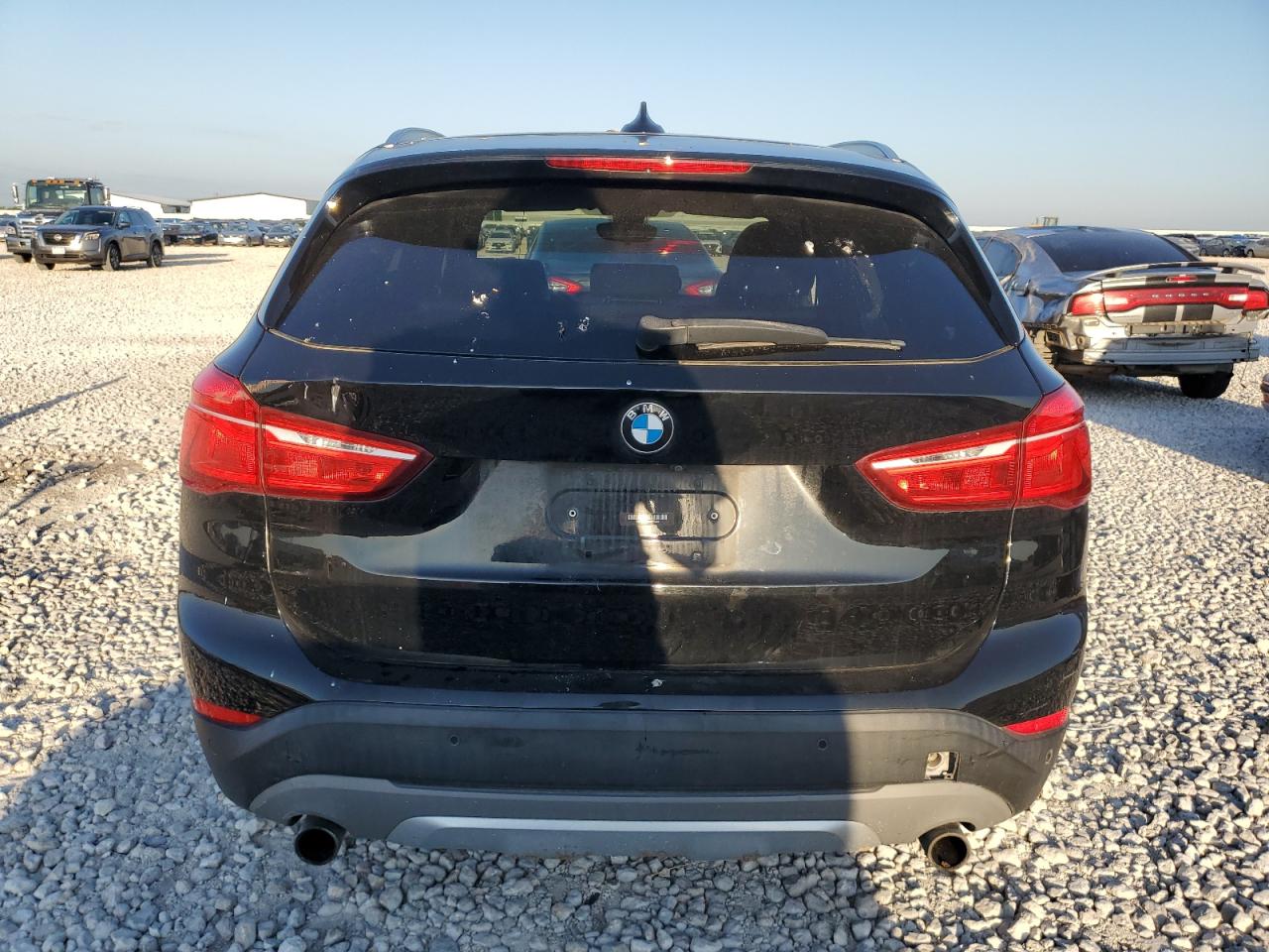 WBXHT3C30H5F76869 2017 BMW X1 xDrive28I