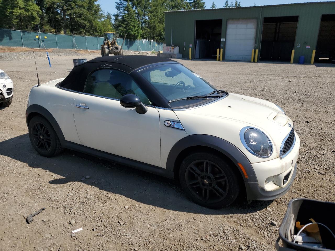 2012 Mini Cooper Roadster S vin: WMWSY3C57CT565131