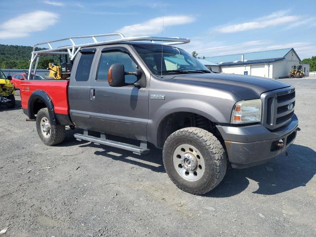 2005 Ford F250 Super Duty VIN: 1FTSX21545EA75126 Lot: 61302684