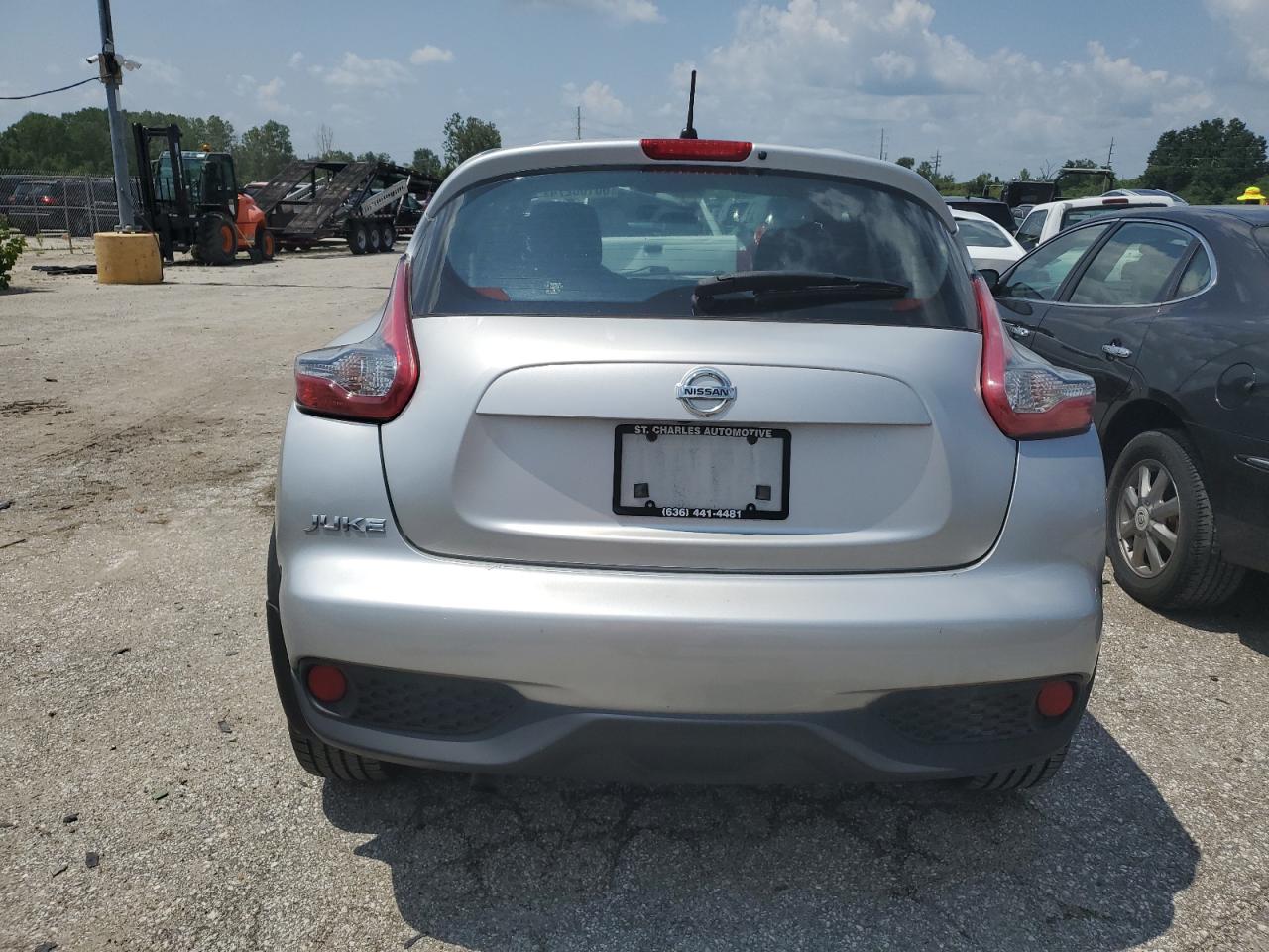 2015 Nissan Juke S vin: JN8AF5MR6FT501351