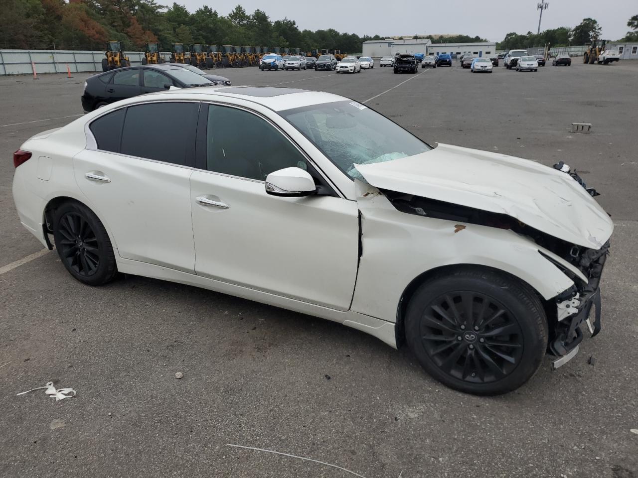 2018 Infiniti Q50 Luxe vin: JN1EV7AR1JM432607