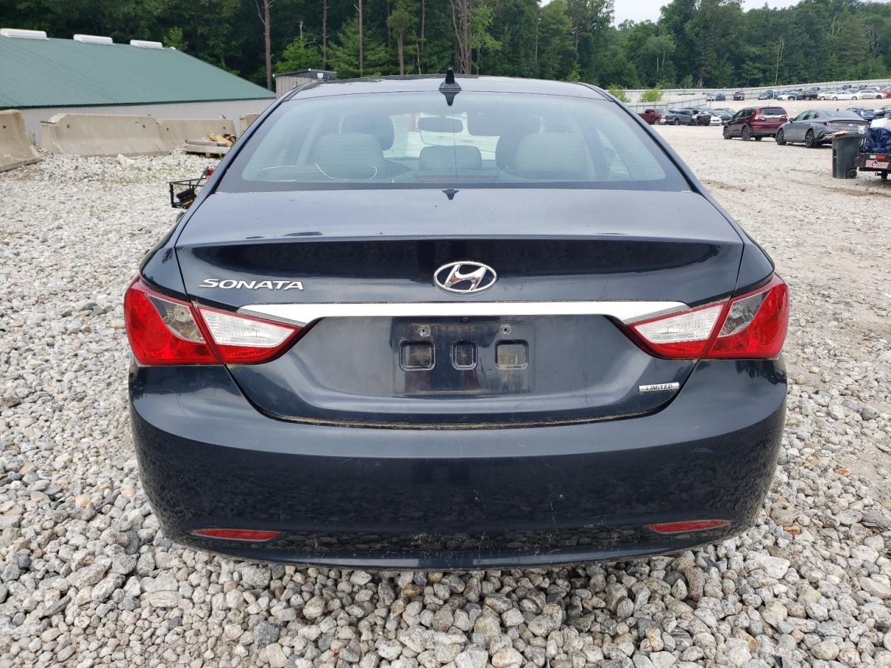 5NPEC4AC6BH176893 2011 Hyundai Sonata Se