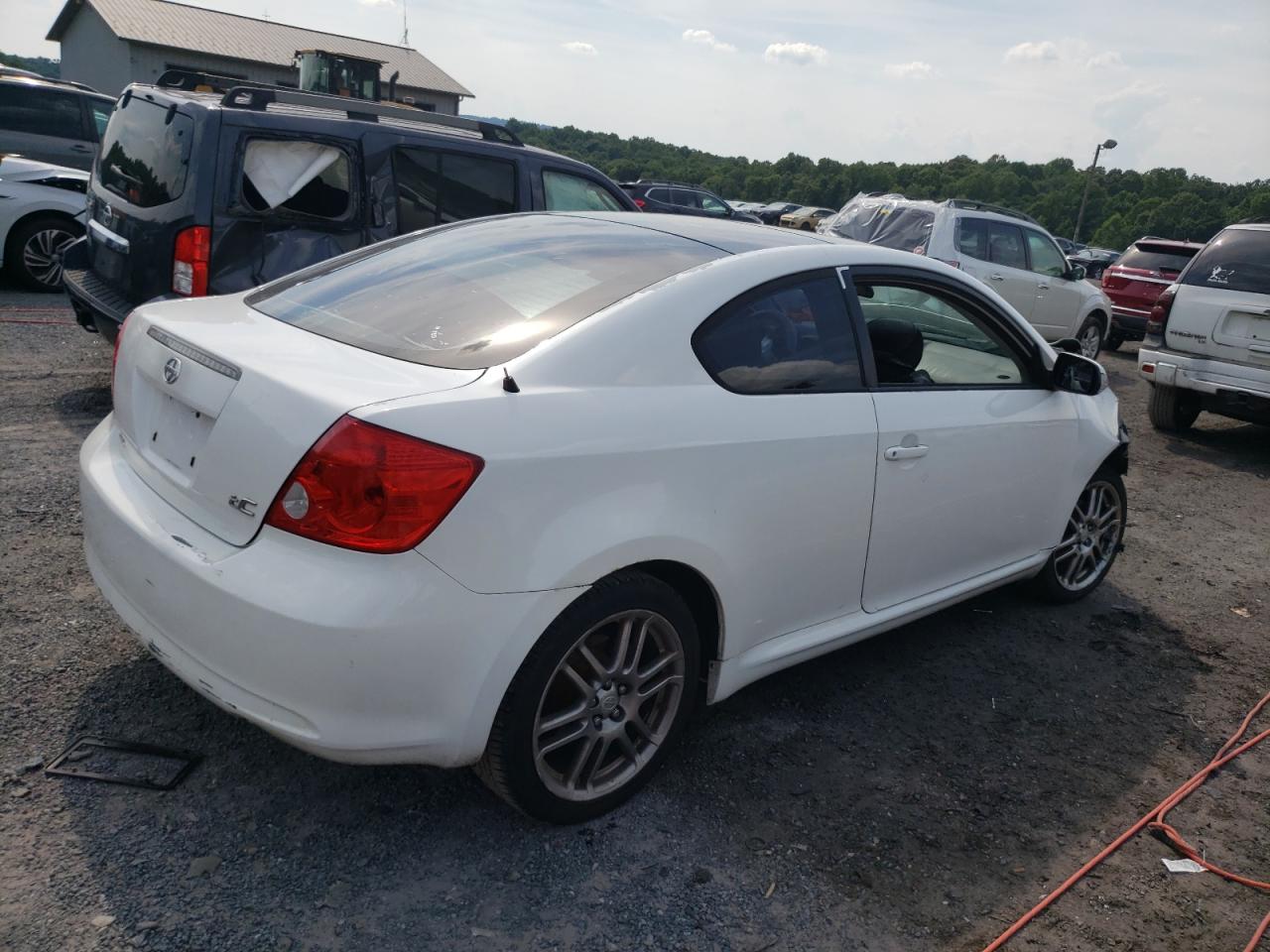 JTKDE177170170401 2007 Toyota Scion Tc