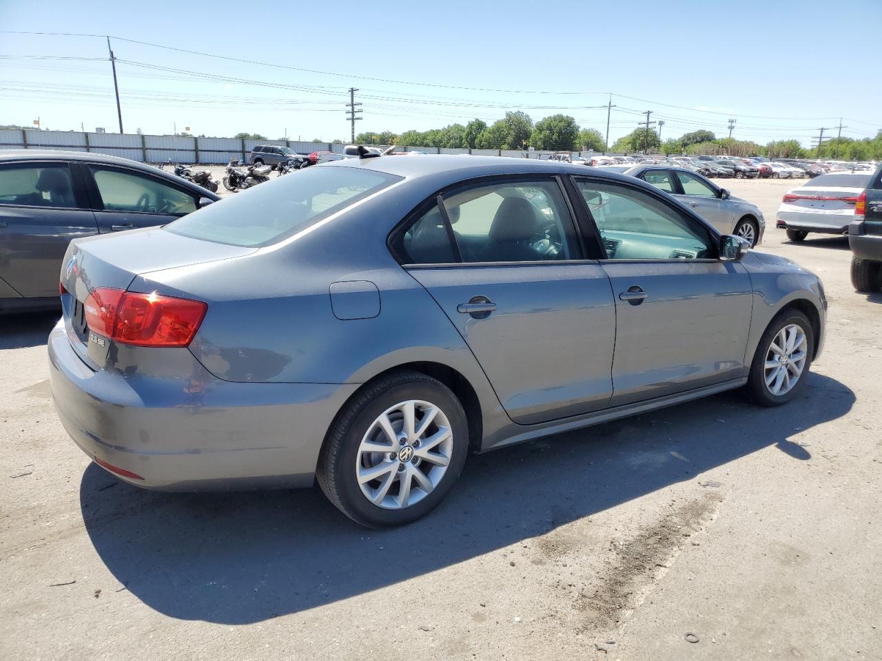 3VWDZ7AJ2BM350752 2011 Volkswagen Jetta Se