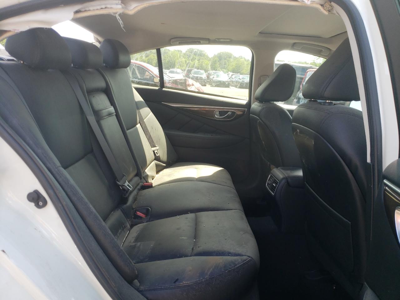 JN1EV7AR2KM559304 2019 Infiniti Q50 Luxe