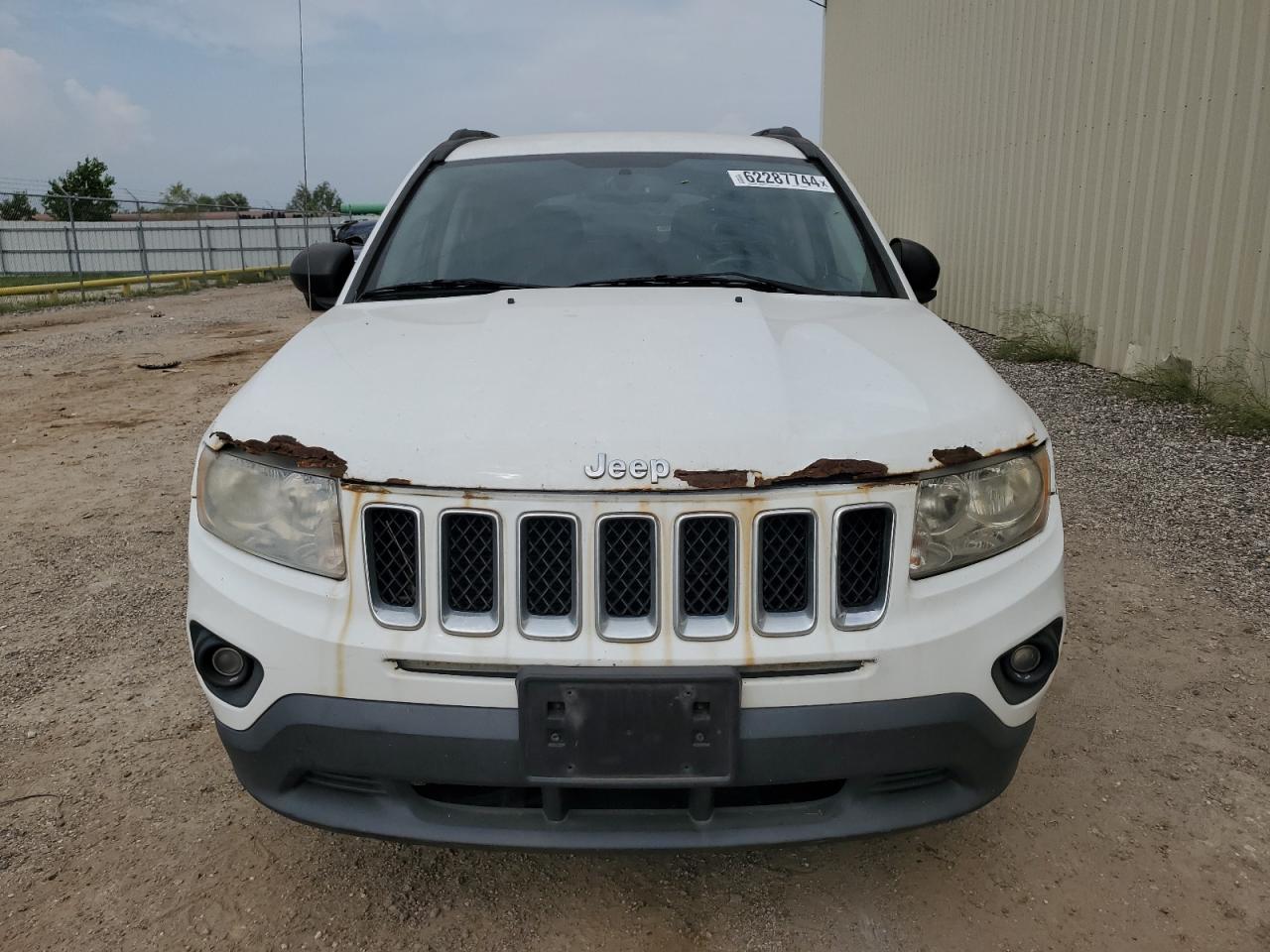 2012 Jeep Compass Latitude vin: 1C4NJDEB3CD676055