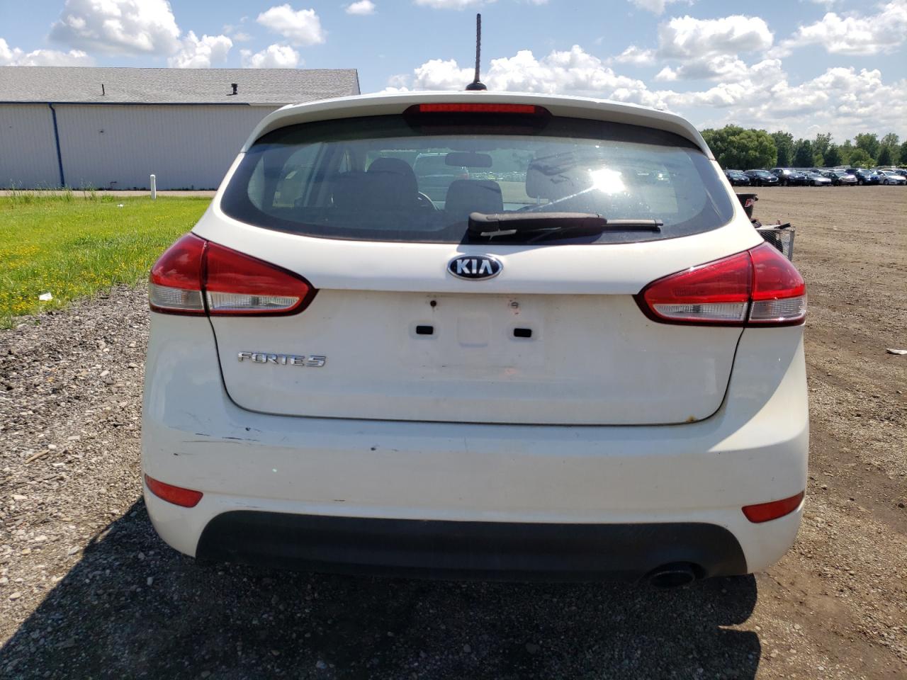 Lot #2825973753 2017 KIA FORTE LX