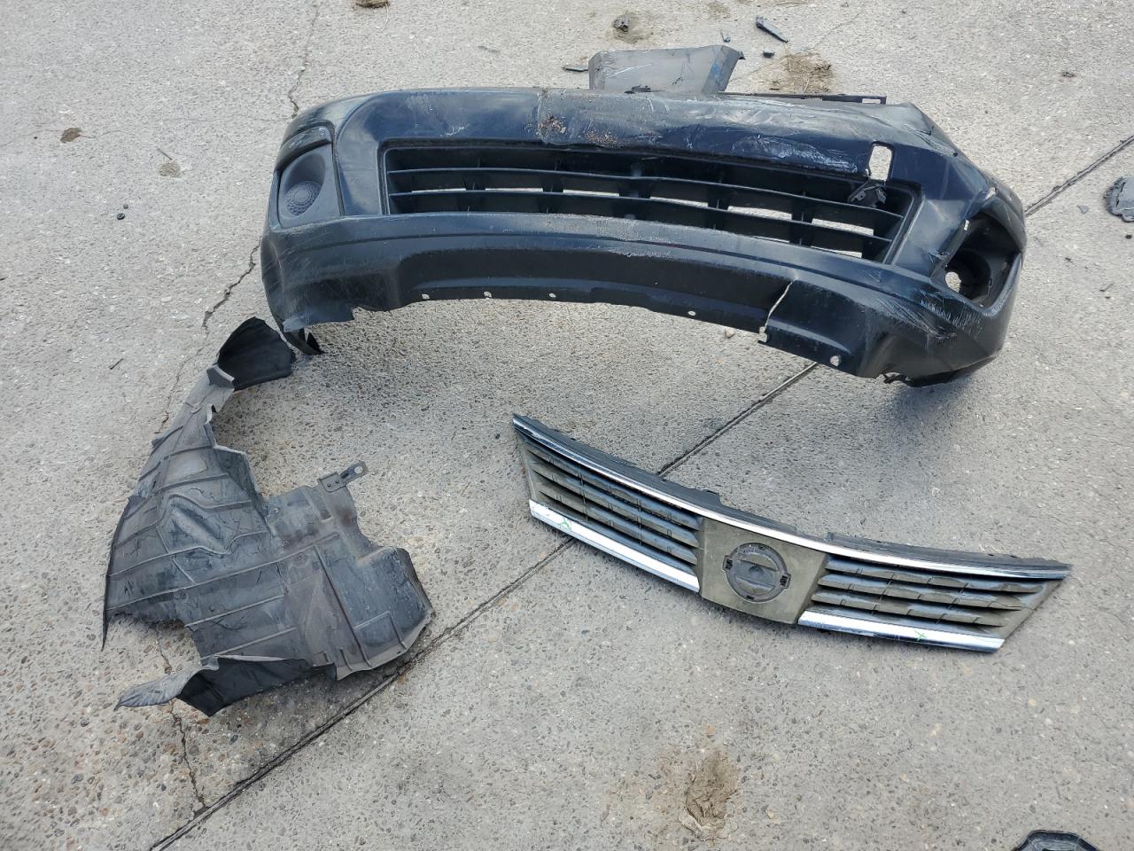 3N1BC13EX8L460412 2008 Nissan Versa S