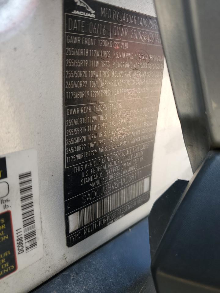 SADCJ2BV5HA068111 2017 Jaguar F-Pace Premium