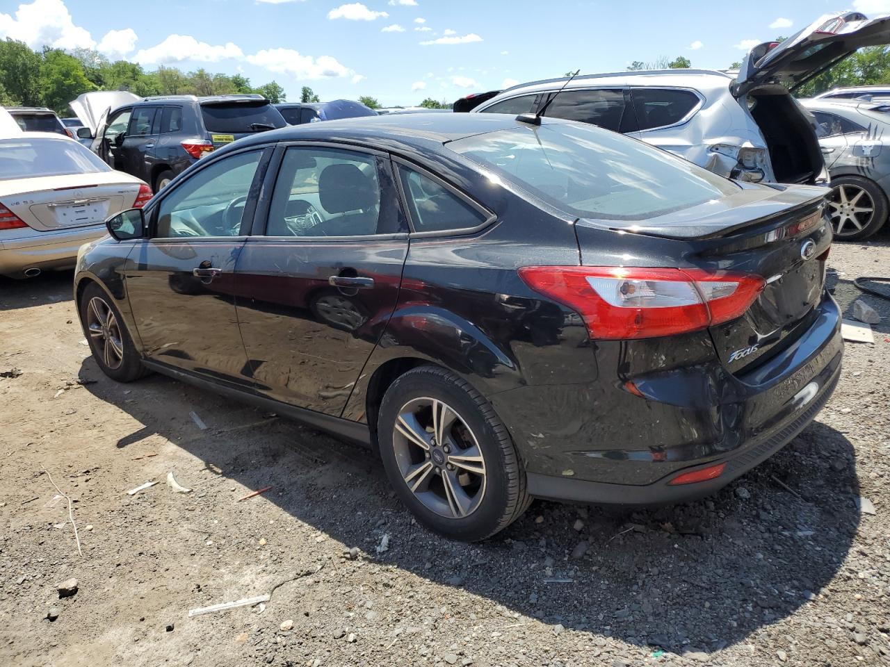 2014 Ford Focus Se vin: 1FADP3F22EL319838