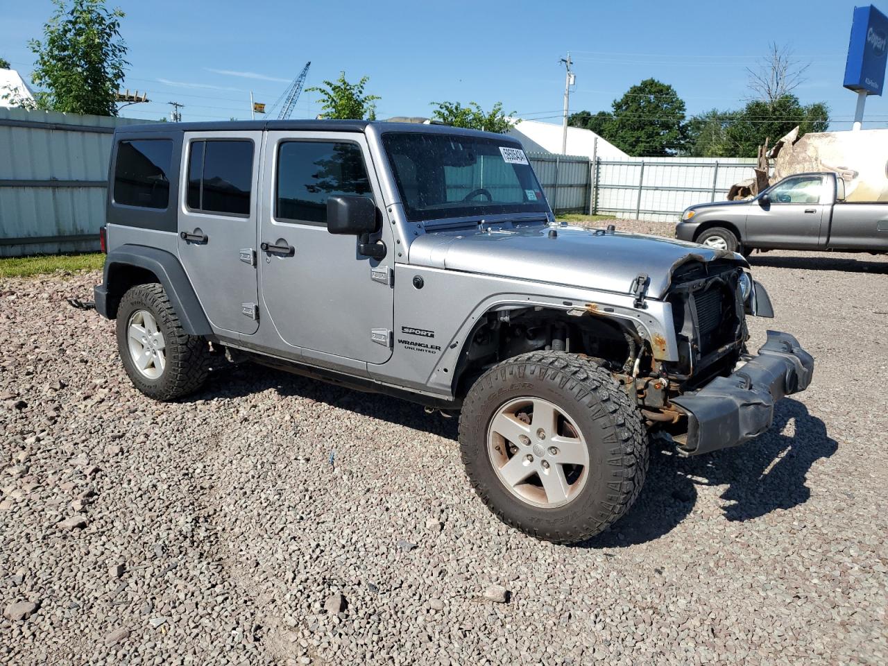 1C4BJWDG0HL715645 2017 Jeep Wrangler Unlimited Sport