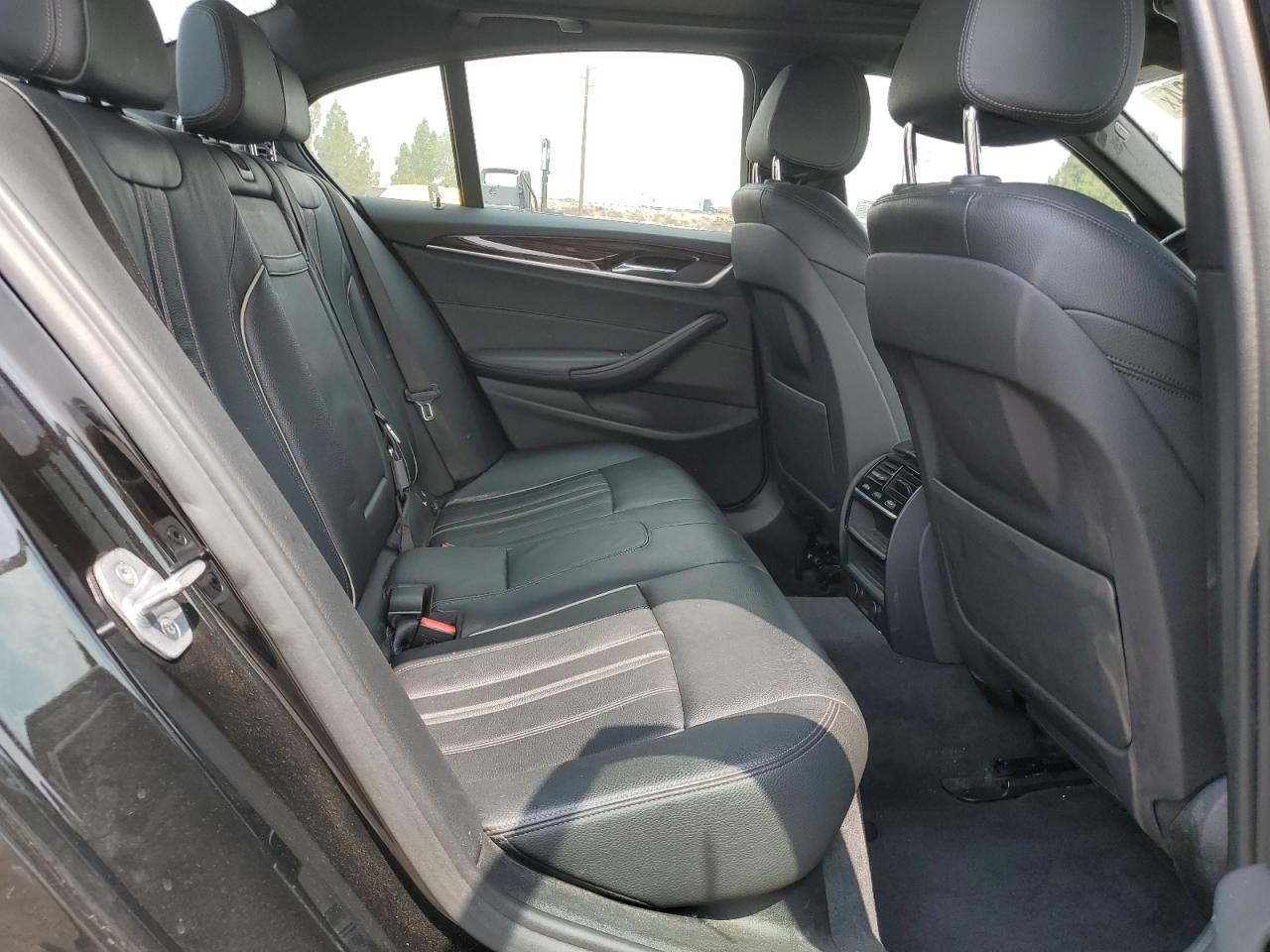 WBAJA9C58JB251767 2018 BMW 530E