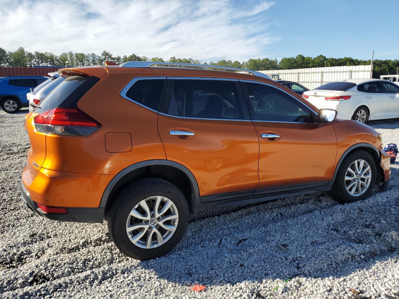 2017 Nissan Rogue S vin: JN8AT2MVXHW274882