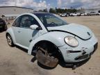 VOLKSWAGEN NEW BEETLE photo